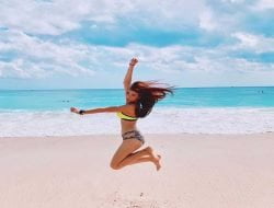 Pantai Dreamland Bali – Keunikan, Lokasi dan Tiket Masuk Terbaru