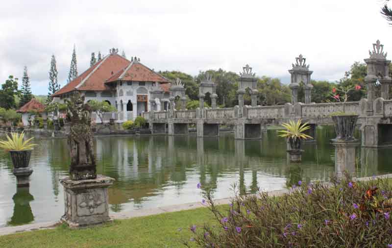 Taman Ujung Karangasem, Lokasi dan Harga Tiket Masuk