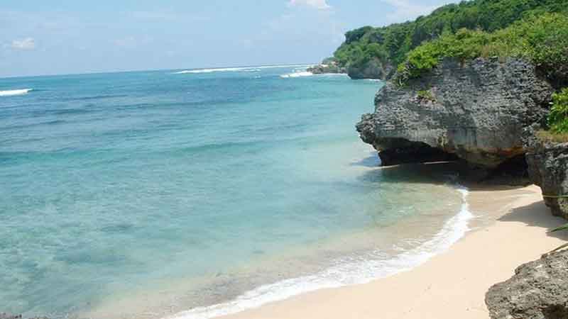 Pantai Hits di Kawasan Uluwatu Yang Wajib kalian kunjungi